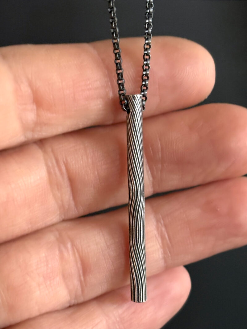 WOODGRAIN stick necklace - Image 2