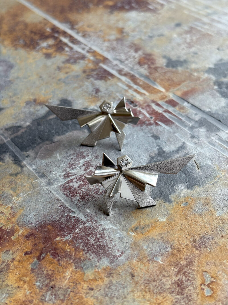 UNBOUND large wings with sapphires post earrings