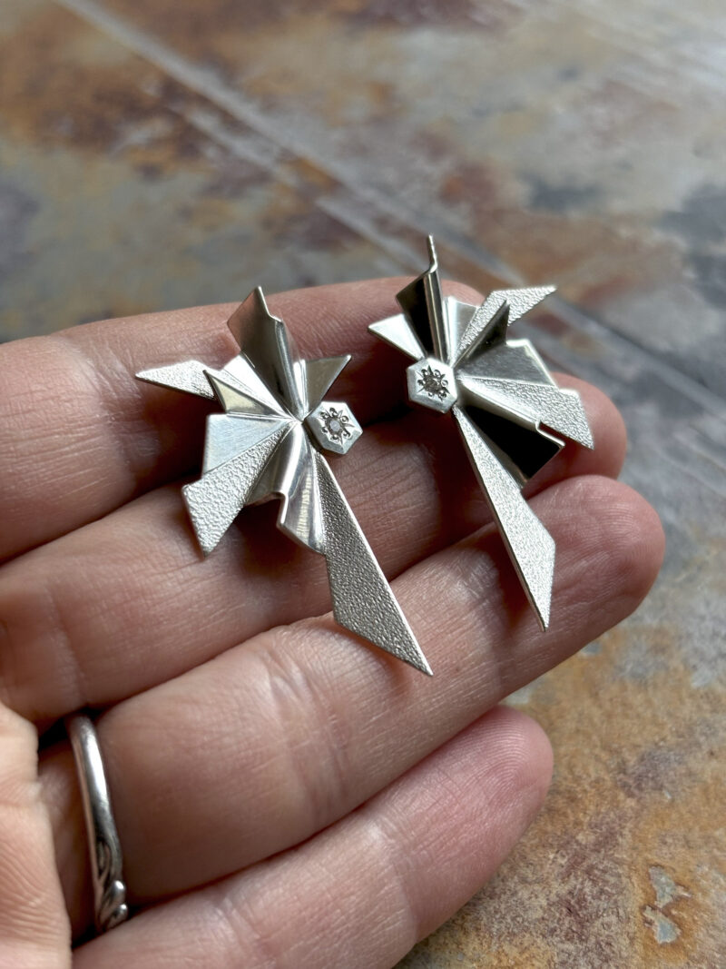 UNBOUND large wings with sapphires post earrings - Image 3